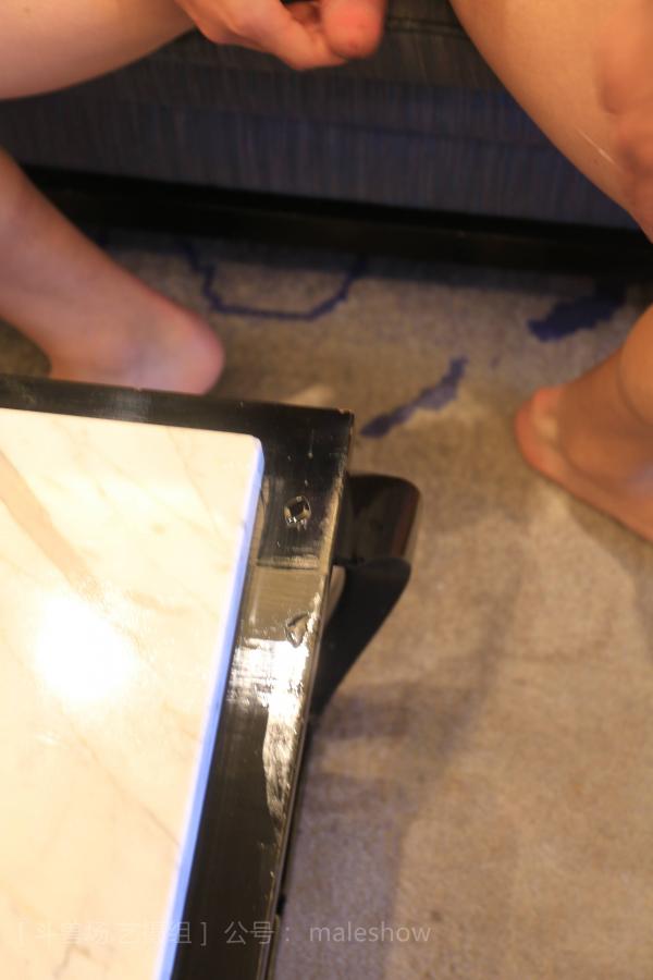 Chinese-maleshow-–--Swimmer-Yong-斗兽场---泳队选手-Yong